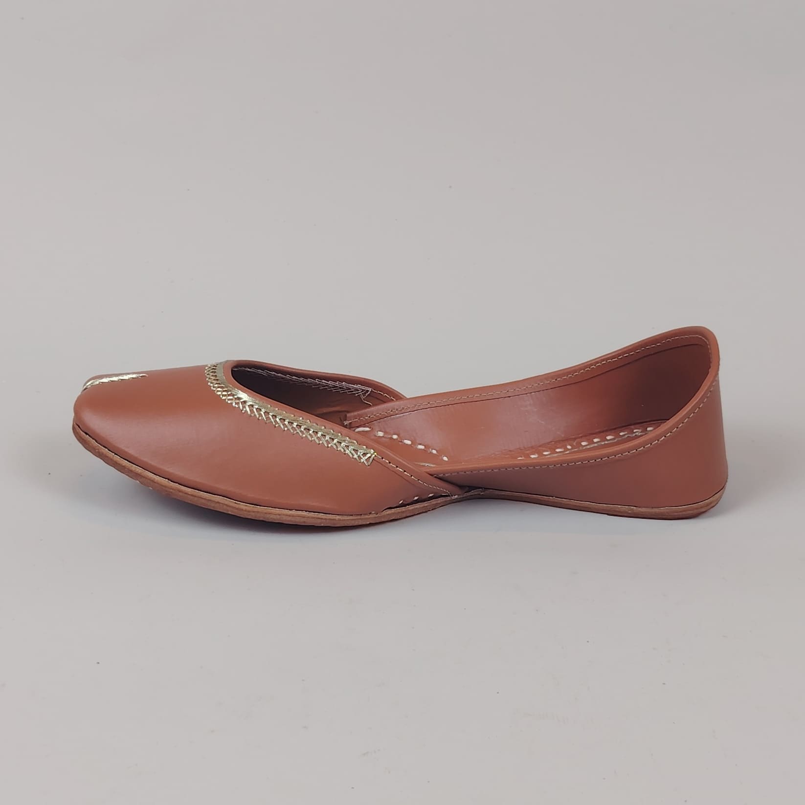 Genuine Leather Juttis WM109